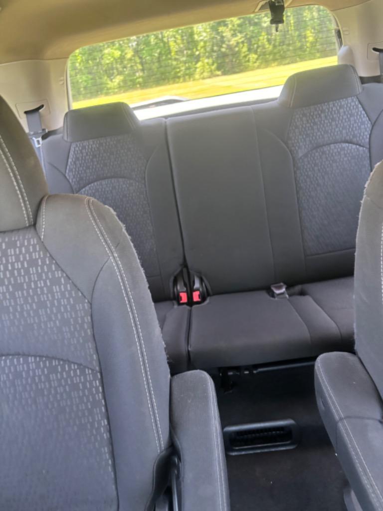 2016 Gmc Acadia SLE photo 16