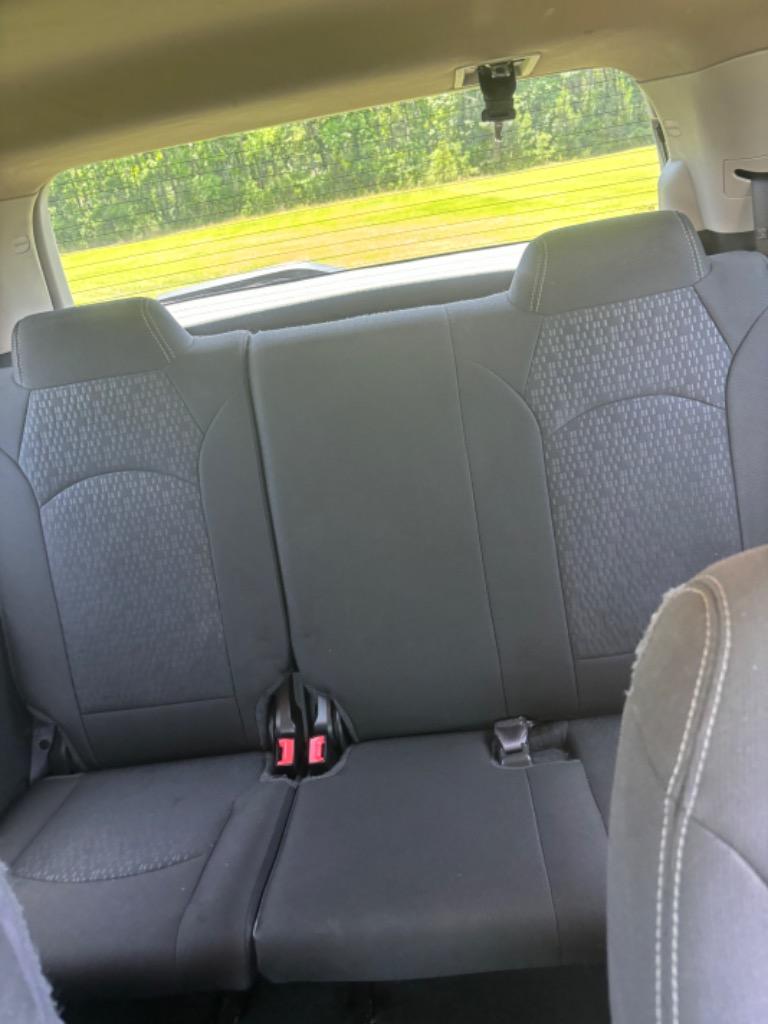 2016 Gmc Acadia SLE photo 27