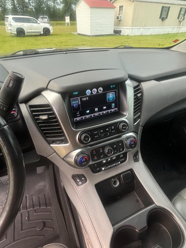2015 Chevrolet Tahoe LT photo 17