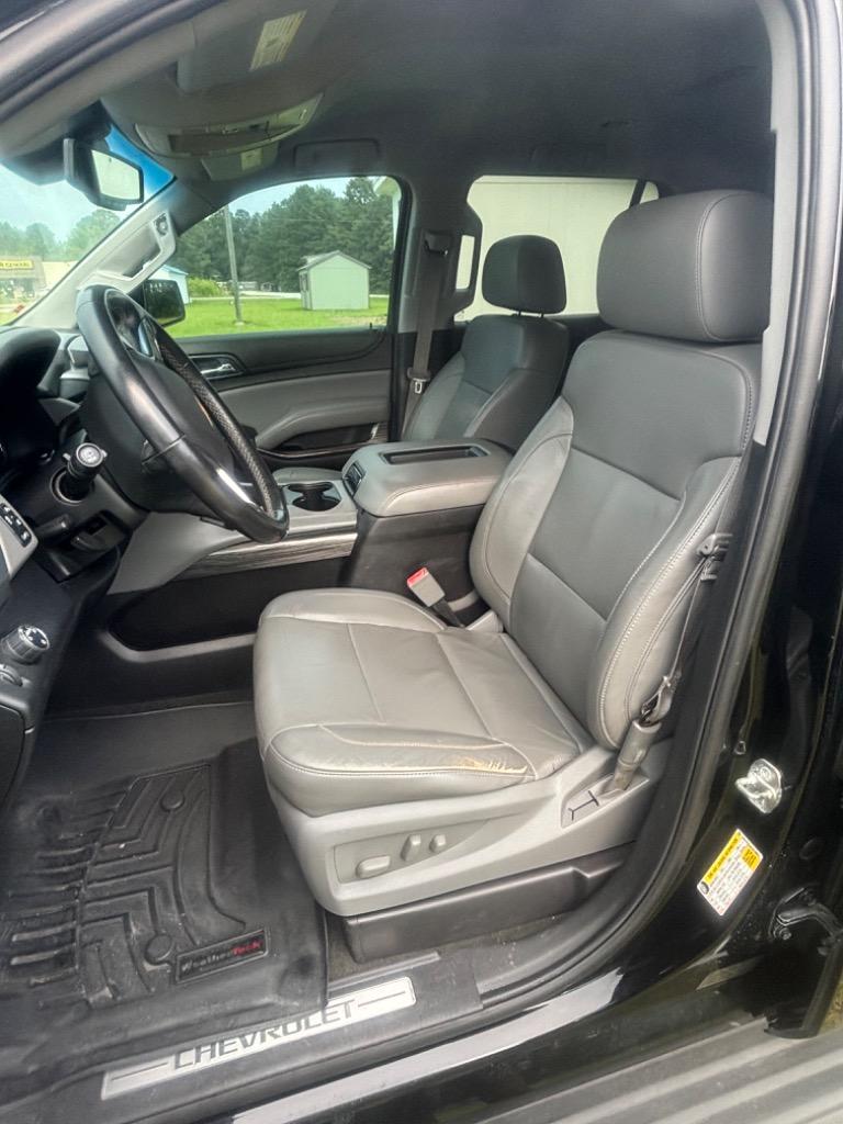 2015 Chevrolet Tahoe LT photo 14