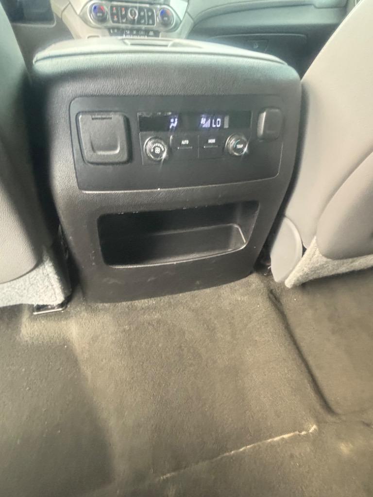 2015 Chevrolet Tahoe LT photo 30