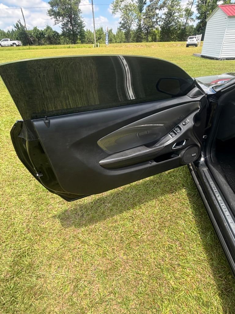 2011 Chevrolet Camaro SS photo 15