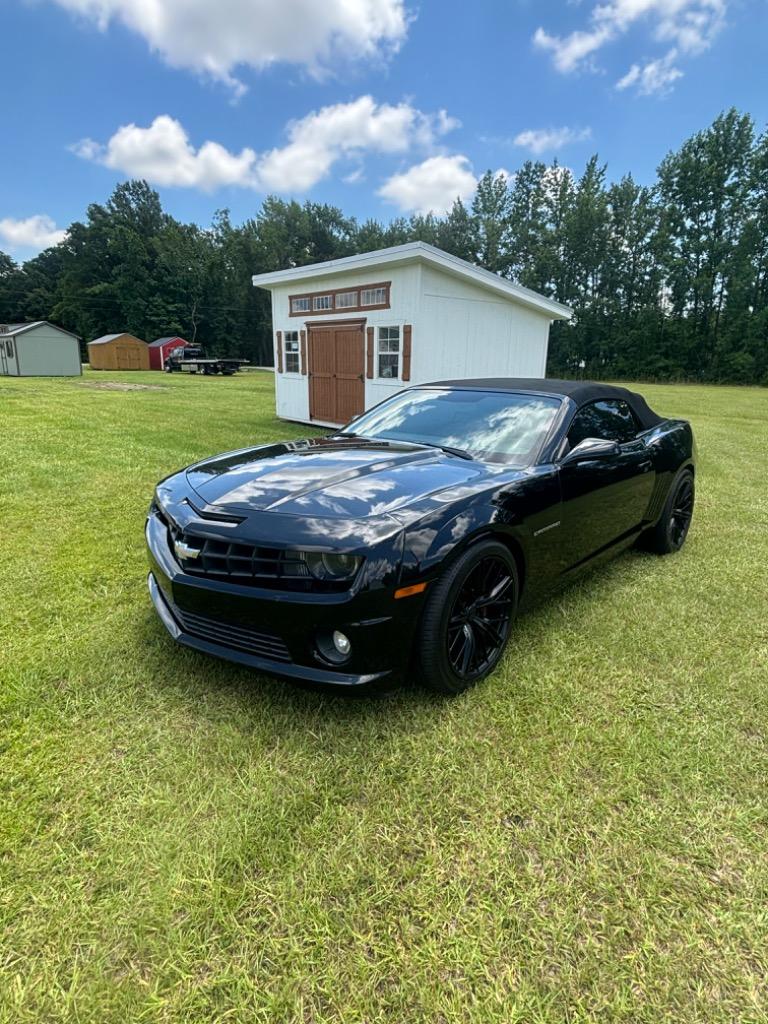 2011 Chevrolet Camaro SS photo 3