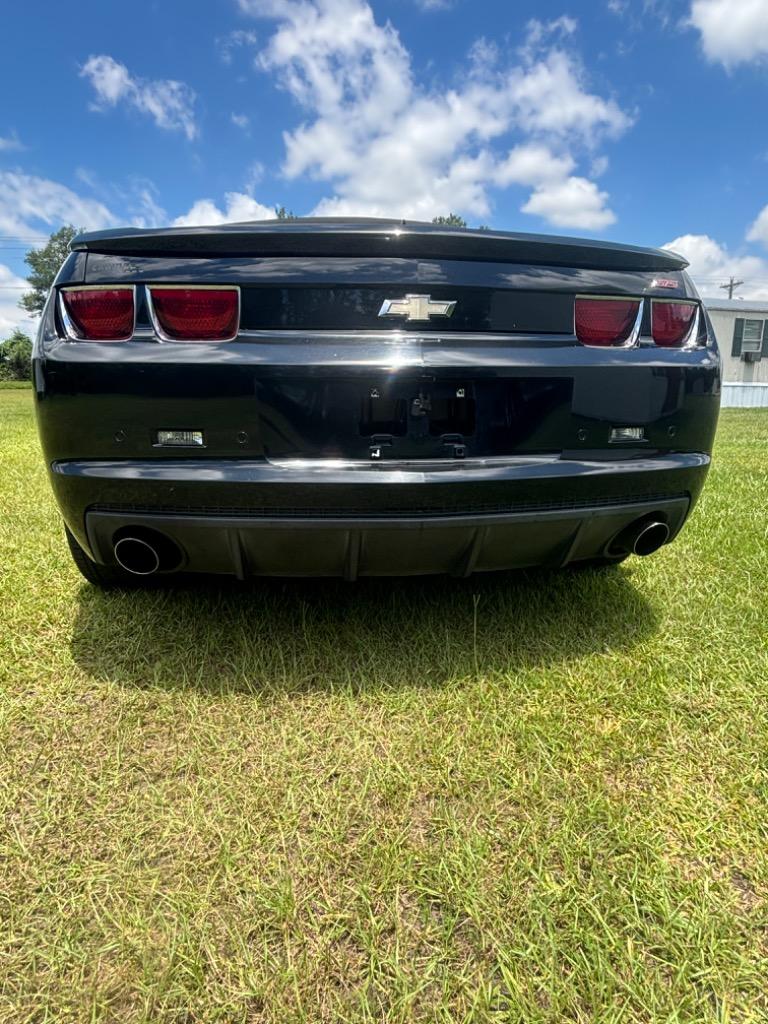 2011 Chevrolet Camaro SS photo 13