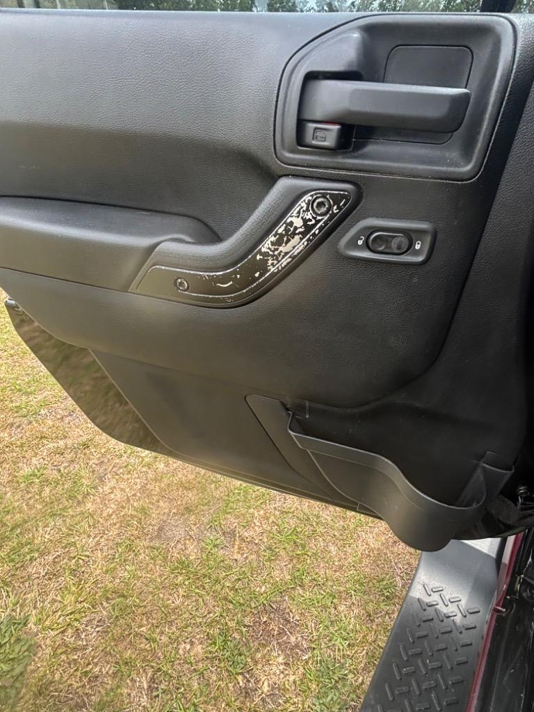 2013 Jeep Wrangler Unlimited Sahara - Photo 22