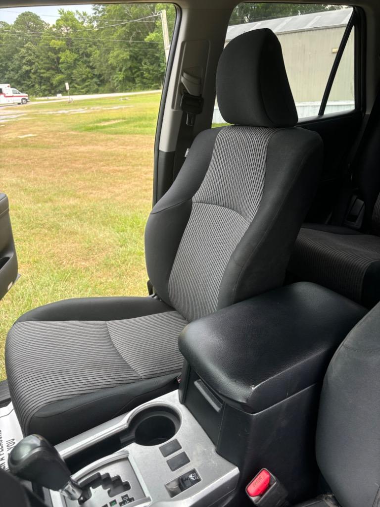 2018 Toyota 4Runner SR5 - Photo 13