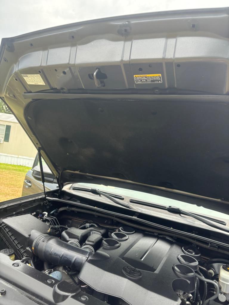2018 Toyota 4Runner SR5 - Photo 24