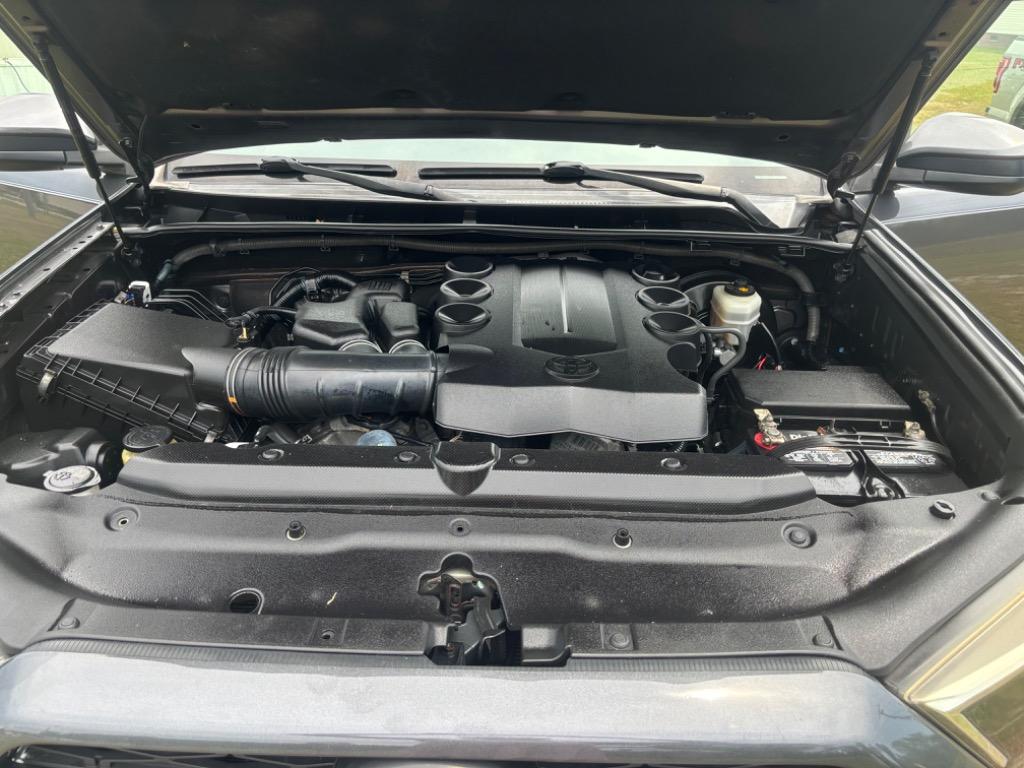 2018 Toyota 4Runner SR5 - Photo 23