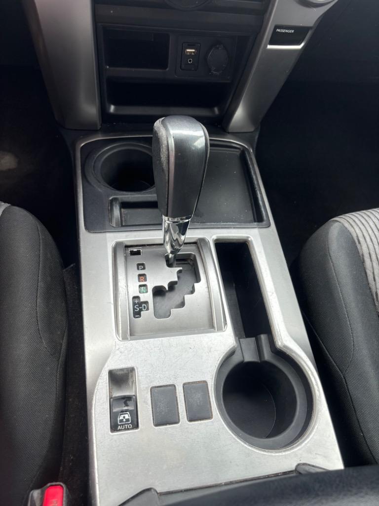 2018 Toyota 4Runner SR5 - Photo 8