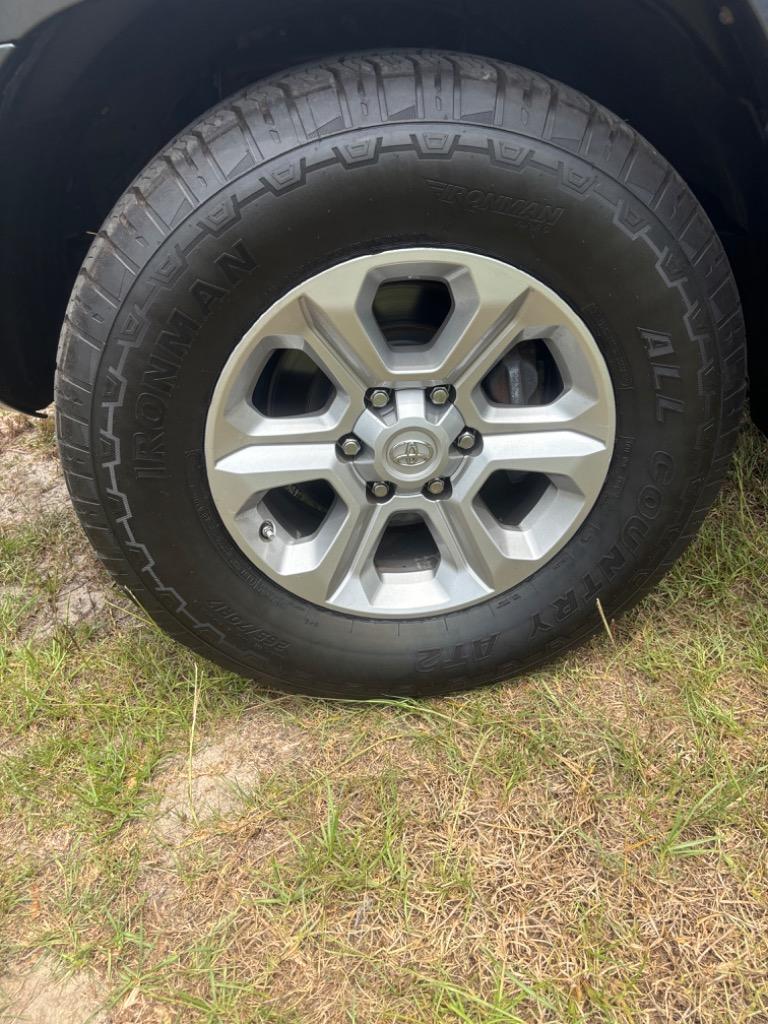 2018 Toyota 4Runner SR5 - Photo 25