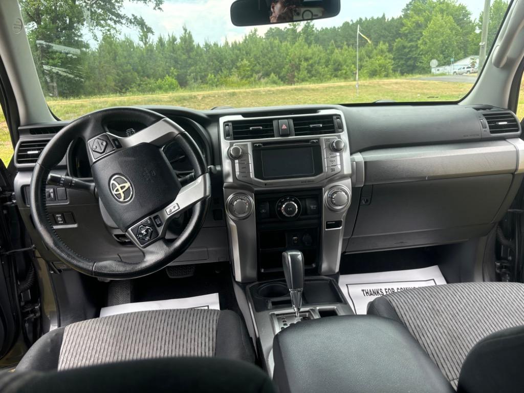 2018 Toyota 4Runner SR5 - Photo 15