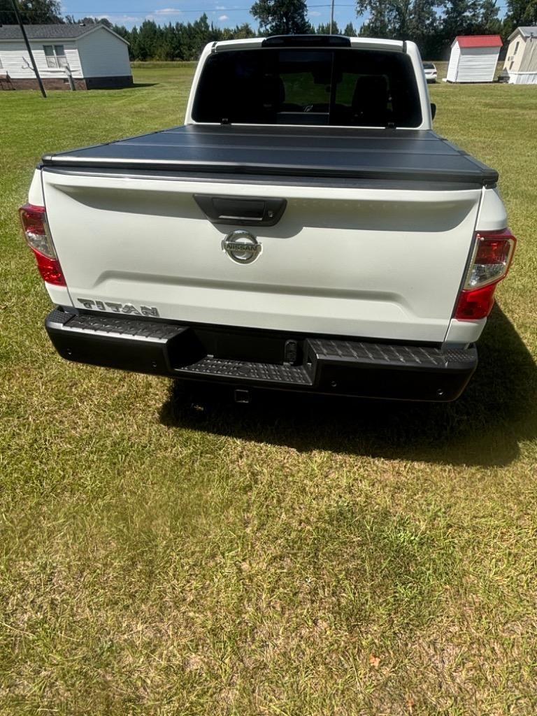 2021 Nissan Titan S - Photo 7