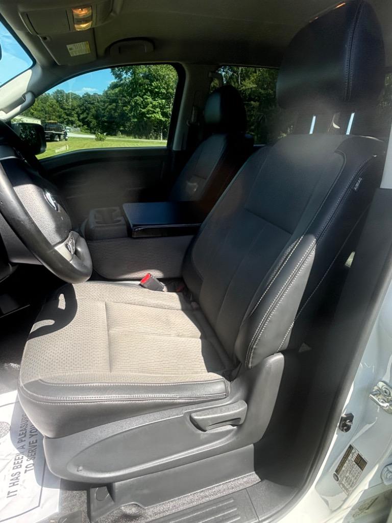 2021 Nissan Titan S - Photo 13