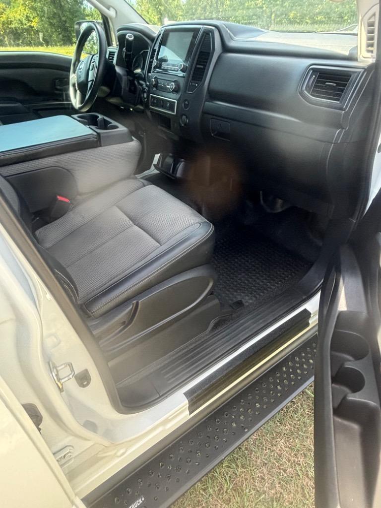2021 Nissan Titan S - Photo 22